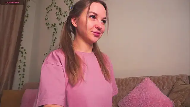 AricaPetties online show from 02-06-26, 06:55