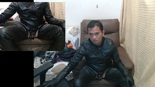 Leatherbdsm81 online show from 05-07-26, 03:50