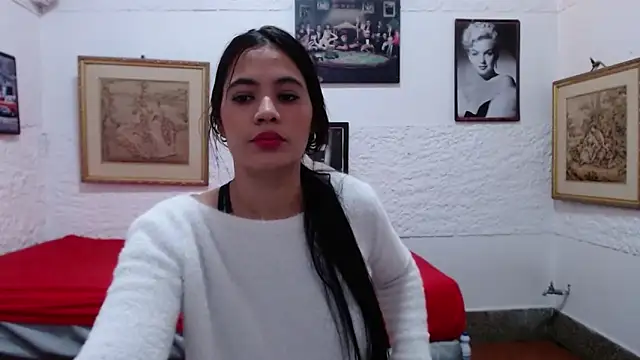 JulianaLopera1 online show from 02-26-26, 01:21