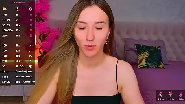 JasminUqueen online show from 06-08-26, 01:39
