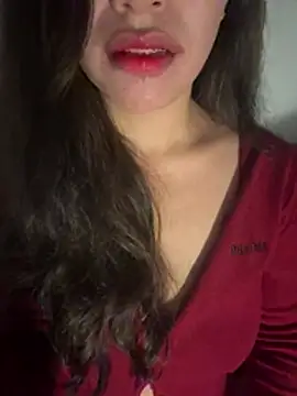 QuynhAnh 2k1 online show from 02-14-26, 04:59