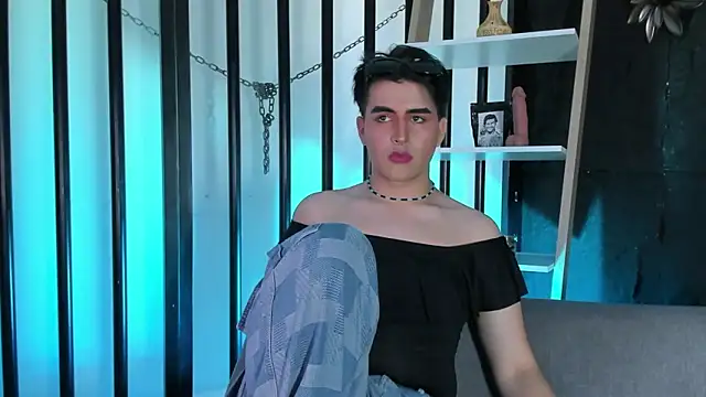 noahWolff  online show from 02-19-26, 04:19