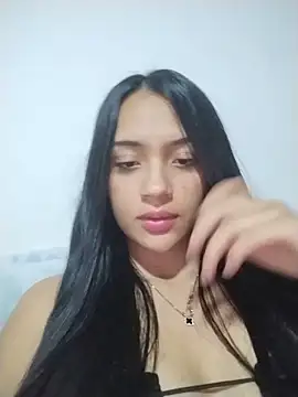 Snapshot of cynliu chatting on 06-17-26, 07:00 cynliu online show from 06-17-26, 07:00