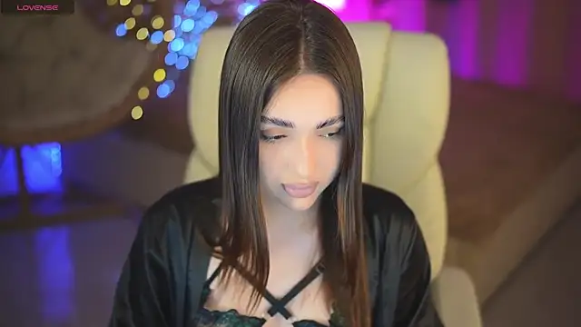 OliviaMoore  online show from 04-03-26, 07:01