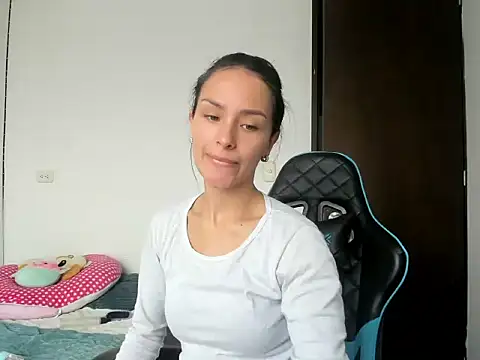 Megan Blue  online show from 03-06-26, 03:19