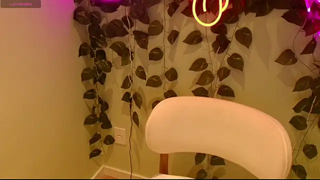 Susan Backer online show from 04-16-26, 11:44