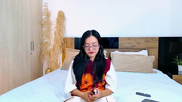 AntonellaBons online show from 07-18-26, 02:32