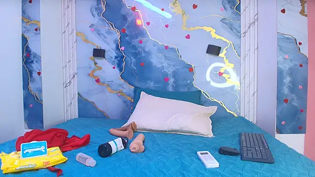 crystal love08 online show from 04-17-26, 07:17