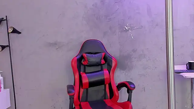 naomi  blair online show from 04-04-26, 03:05