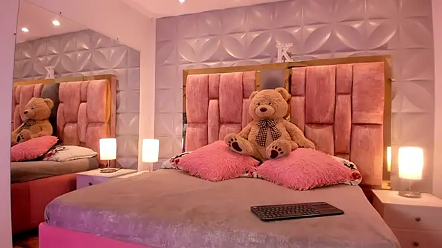 Paris Velvet online show from 02-09-26, 09:52