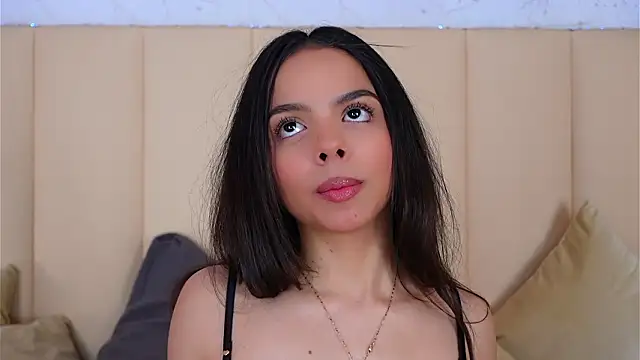 Snapshot of BambiRoses chatting on 03-06-26, 06:21 BambiRoses online show from 03-06-26, 06:21