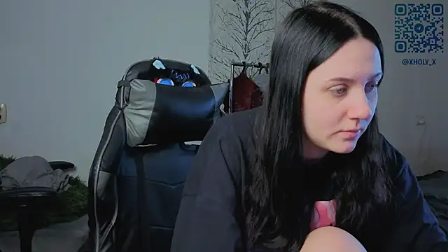 Holy Kveta online show from 04-19-26, 02:44