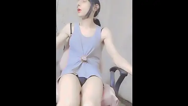Snapshot of ammsexy1 chatting on 06-13-26, 10:18 ammsexy1 online show from 06-13-26, 10:18