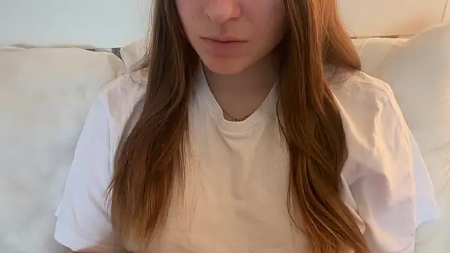 Lucyschickt online show from 05-05-26, 05:59