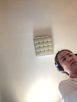 Youyou 12 online show from 04-11-26, 05:45