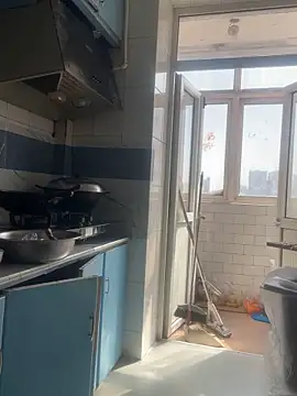 Youyou 12 online show from 04-20-26, 12:57