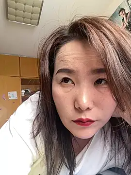 Youyou 12 online show from 06-04-26, 12:49