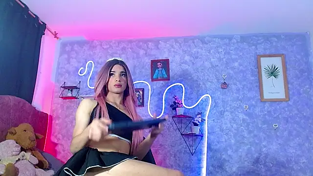 Everlin  Hot  online show from 02-06-26, 11:35