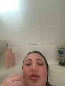 Snapshot of cococherry666 chatting on 02-09-26, 02:43 cococherry666 online show from 02-09-26, 02:43