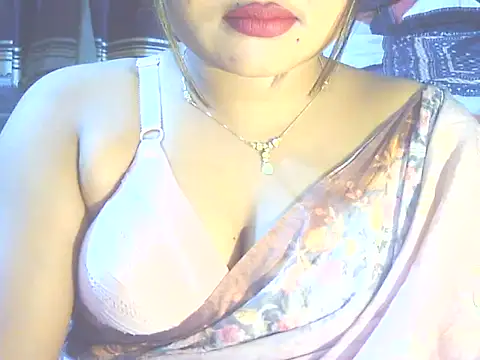 Nusrat Faria online show from 03-03-26, 04:35