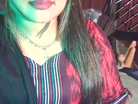 Nusrat Faria online show from 05-15-26, 04:14