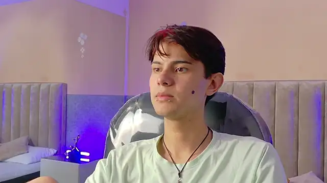 Derek Sinn online show from 05-22-26, 07:52