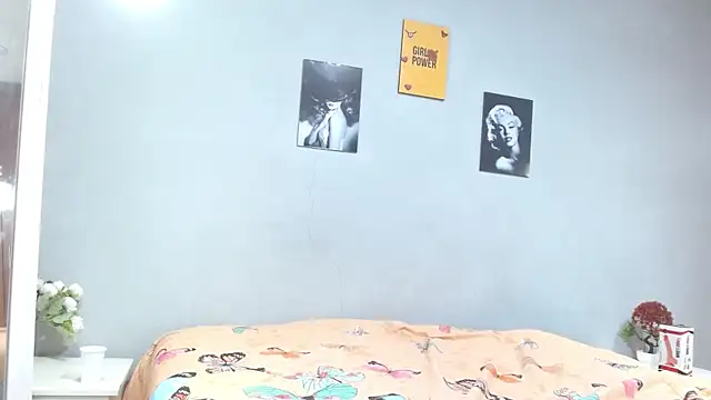 arianna rossi11 online show from 04-15-26, 12:34