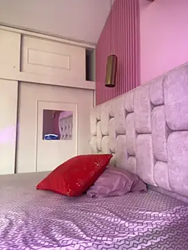 Snapshot of SoftDoll- chatting on 02-07-26, 02:43 SoftDoll- online show from 02-07-26, 02:43