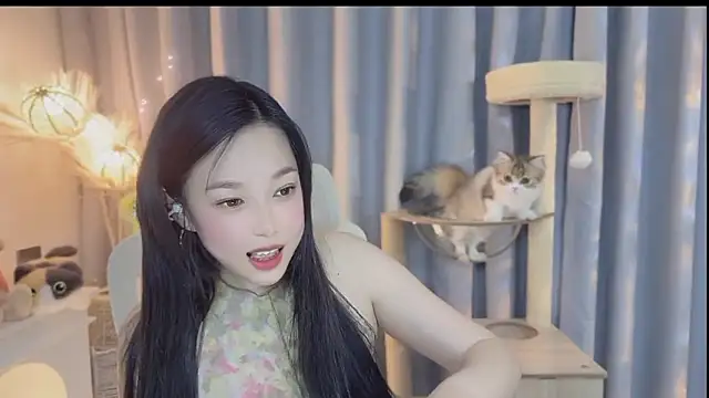 Yumi yuni online show from 04-27-26, 02:04