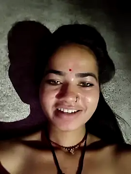 Sonali Bendre online show from 03-26-26, 01:49