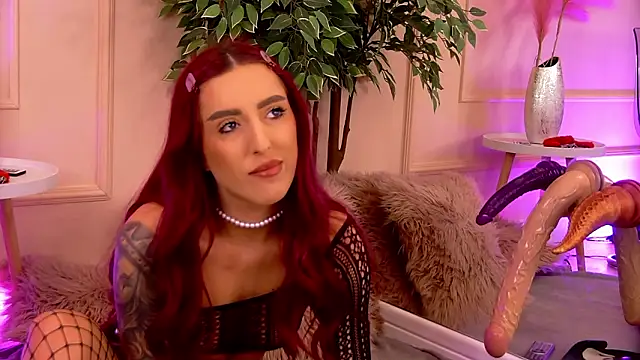 CrystalRedd online show from 03-17-26, 07:12