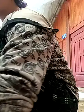 hot-luna- online show from 02-18-26, 12:39