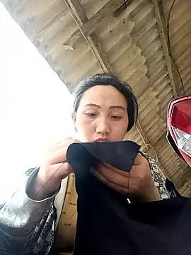 hot-luna- online show from 03-25-26, 09:15