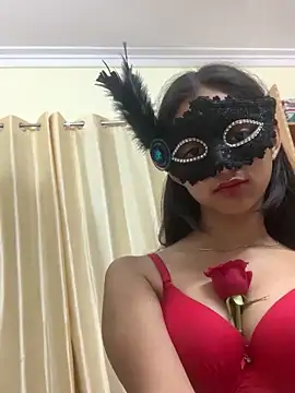 HEENA-STRIP online show from 02-15-26, 06:43