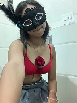 HEENA-STRIP online show from 02-15-26, 07:54