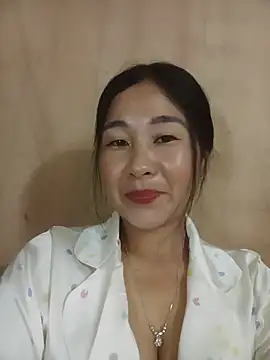 Snapshot of Dunk-namic chatting on 05-30-26, 01:25 Dunk-namic online show from 05-30-26, 01:25