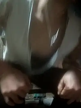 Momo-biki online show from 04-24-26, 10:12