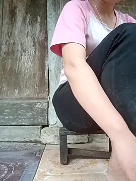Momo-biki online show from 07-19-26, 01:53