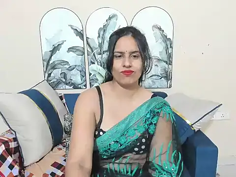 sara conorr online show from 05-15-26, 03:57