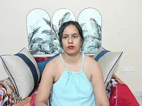 sara conorr online show from 05-27-26, 03:47