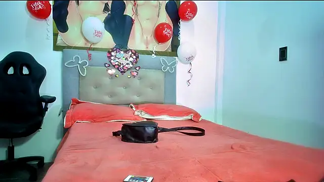 MEW ALIX online show from 02-25-26, 01:43