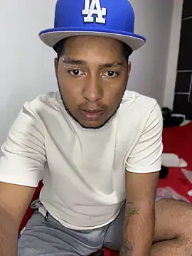 Snapshot of Danny_black11 chatting on 06-12-26, 04:00 Danny black11 online show from 06-12-26, 04:00