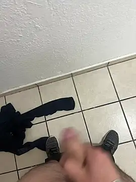 Snapshot of Tupapi696969q chatting on 02-10-26, 09:08 Tupapi696969q online show from 02-10-26, 09:08