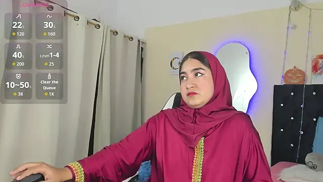 Snapshot of SamiraAwada chatting on 05-20-26, 07:09 SamiraAwada online show from 05-20-26, 07:09
