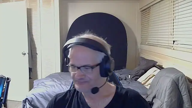 CoffeeGregory online show from 03-04-26, 08:42