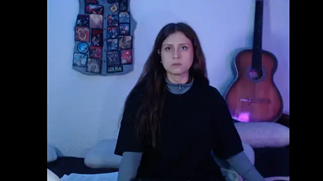 Lametaleralatina online show from 04-15-26, 02:02