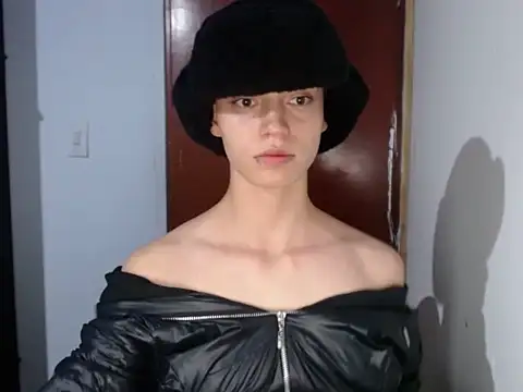 Brenda Tina699 online show from 02-11-26, 10:59