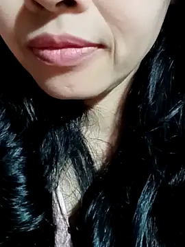 Snapshot of Hana-love2026 chatting on 02-12-26, 02:01 Hana-love2026 online show from 02-12-26, 02:01