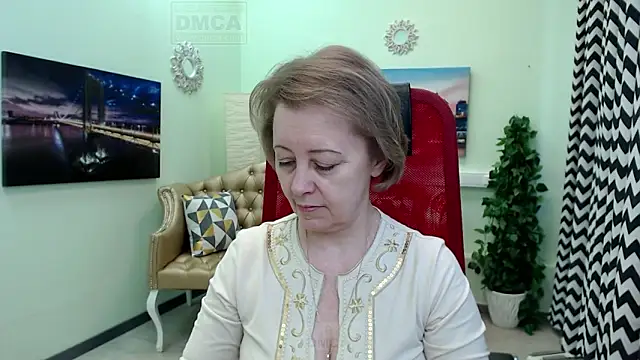 MONA W online show from 03-18-26, 10:40