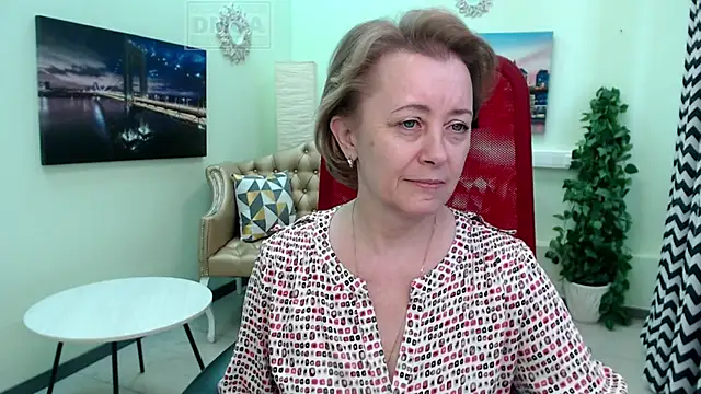 MONA W online show from 03-27-26, 11:32